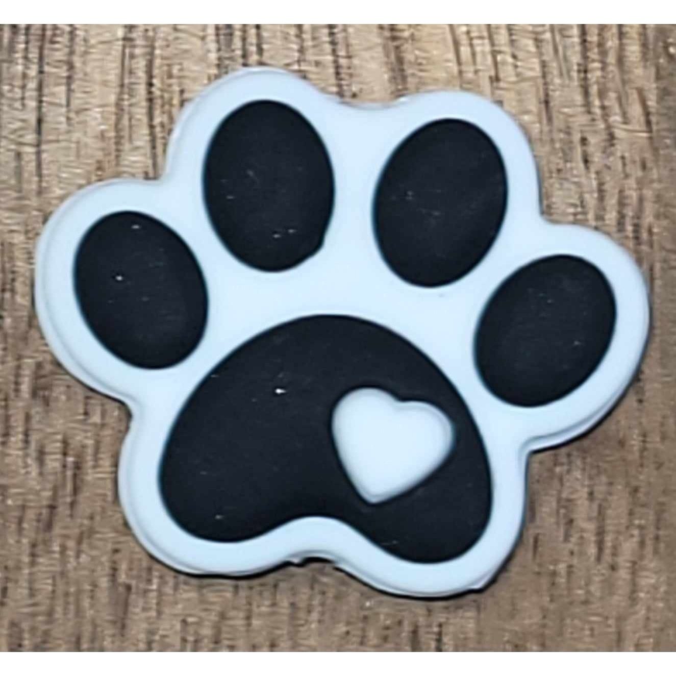 54. Black Paw Focal